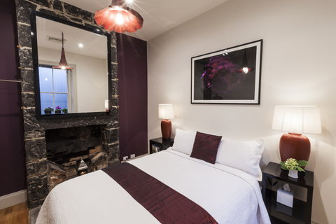 Williamstown Cottages & Apartments - Accommodation Batemans Bay 0