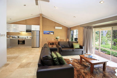 Eight Willows Retreat - Accommodation Batemans Bay 4