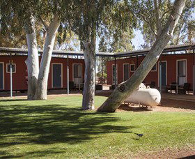 Curtin Springs Wayside Inn - Accommodation Batemans Bay 6