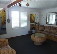 Sails Beach House Apartment Pottsville - Accommodation Batemans Bay