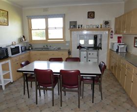Acacia Park Farm House - Accommodation Batemans Bay 5
