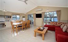 Lake Conjola Entrance Holiday Park - Accommodation Batemans Bay 0