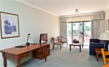 Belmore All-Suite Hotel - Wollongong - Accommodation Batemans Bay 0