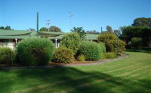 Greenways Holiday Units - Tocumwal - Accommodation Batemans Bay 3