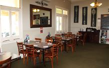 Neath Hotel - Neath - Accommodation Batemans Bay 3
