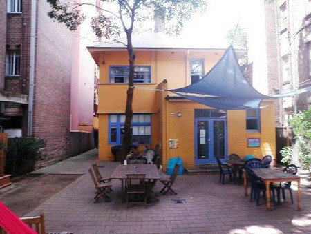 Blue Parrot Backpackers - Accommodation Batemans Bay 4