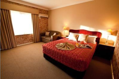 Endeavour Court Motor Inn - Accommodation Batemans Bay 1