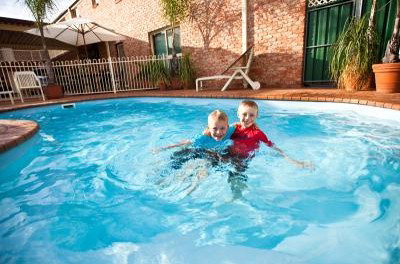 Endeavour Court Motor Inn - Accommodation Batemans Bay 3