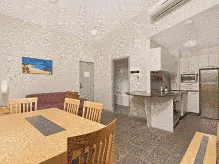 Lennox Point Holiday Apartments - Accommodation Batemans Bay 3