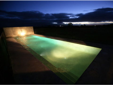 Tonic Hotel - Accommodation Batemans Bay 3