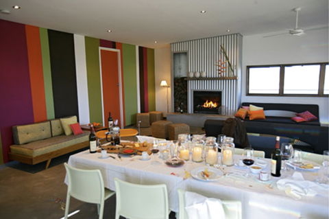 Tonic Hotel - Accommodation Batemans Bay 4