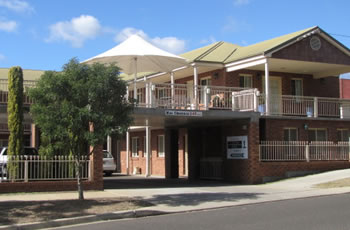Golf Links Motel - Accommodation Batemans Bay 0