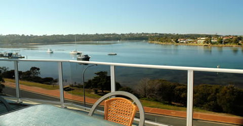 Albacore Luxury Holiday Apartments - Accommodation Batemans Bay 3