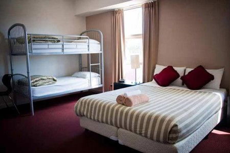 Habitat HQ - Accommodation Batemans Bay 3
