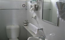 Warren Motor Inn - Warren - Accommodation Batemans Bay 3