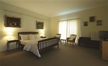 Yarrahapinni NSW Accommodation Batemans Bay