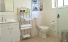 Elm Tree Cottage - Accommodation Batemans Bay 3