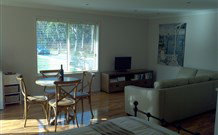 Elm Tree Cottage - Accommodation Batemans Bay 2