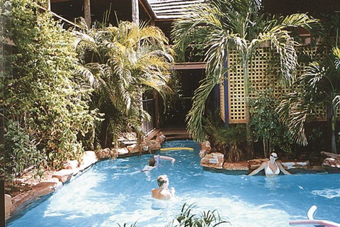 Broome YHA - Accommodation Batemans Bay 1