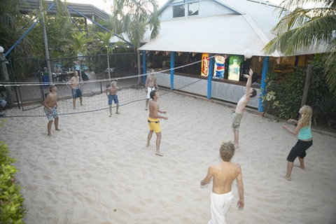 Broome YHA - Accommodation Batemans Bay 3