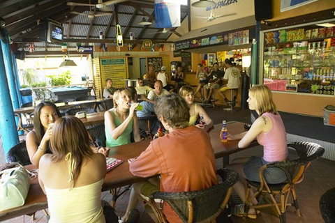 Broome YHA - Accommodation Batemans Bay 6