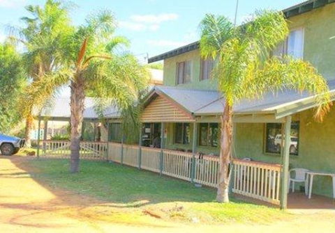 Kalbarri YHA - Accommodation Batemans Bay 0