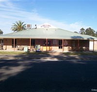 Dog N Bull - Accommodation Batemans Bay