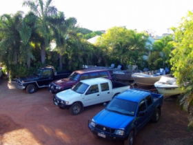 Gee-Dees Family Cabins - Accommodation Batemans Bay 0