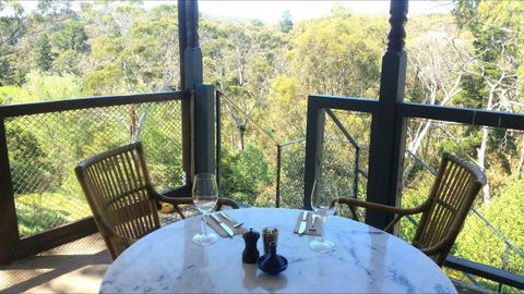 The Grande Hotel And Restaurant - Accommodation Batemans Bay 2