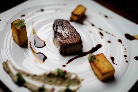 The Grande Hotel And Restaurant - Accommodation Batemans Bay 4