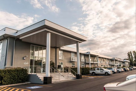 Abode Narrabundah - Accommodation Batemans Bay 5