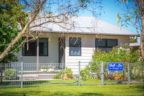 Dell-Lee Cottage - Accommodation Batemans Bay 0