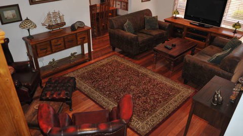 The Pommy Tree Bed And Breakfast - Accommodation Batemans Bay 0