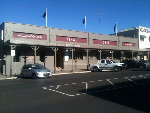 Kings On George Hotel - Accommodation Batemans Bay 1