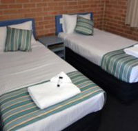 The Oaks Hotel Motel  - Accommodation Batemans Bay