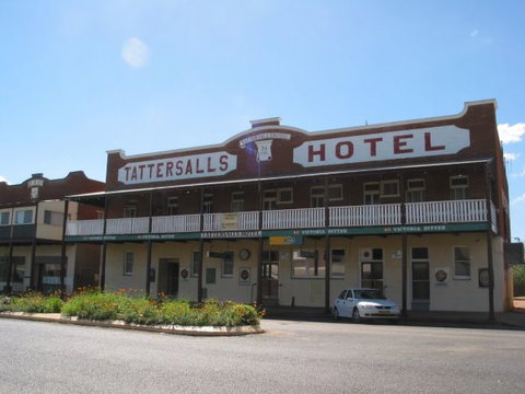 Tattersalls Hotel Baradine - Accommodation Batemans Bay 1