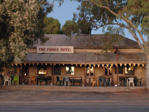 The Family Hotel - Accommodation Batemans Bay 3