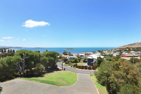 The Observatory - Accommodation Batemans Bay 10