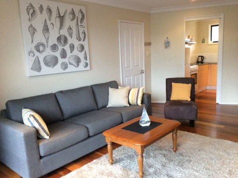 Avalon Seashells - Accommodation Batemans Bay 1