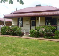 Country Cottages BB - Accommodation Batemans Bay