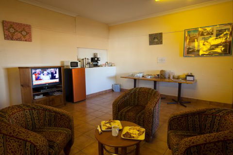 Tilmouth Well Roadhouse - Accommodation Batemans Bay 7