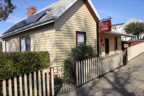 Bridge View Retreat - Accommodation Batemans Bay 0