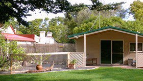 Shiralea Country Cottage - Accommodation Batemans Bay 0