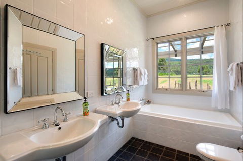 Lake David - Accommodation Batemans Bay 6