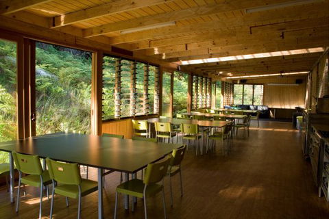 Land's Edge Building One - Accommodation Batemans Bay 0