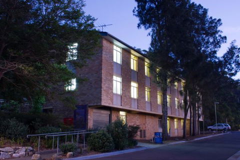 Land's Edge Building One - Accommodation Batemans Bay 2