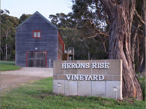 Herons Rise Vineyard Accommodation - Accommodation Batemans Bay 6