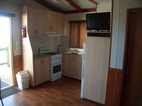Elliston Waterloo Bay Tourist Park - Accommodation Batemans Bay 6