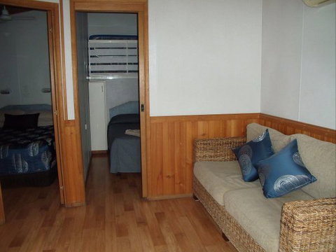 Elliston Waterloo Bay Tourist Park - Accommodation Batemans Bay 7