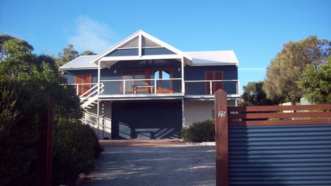 Top Deck Marion Bay - Accommodation Batemans Bay 0
